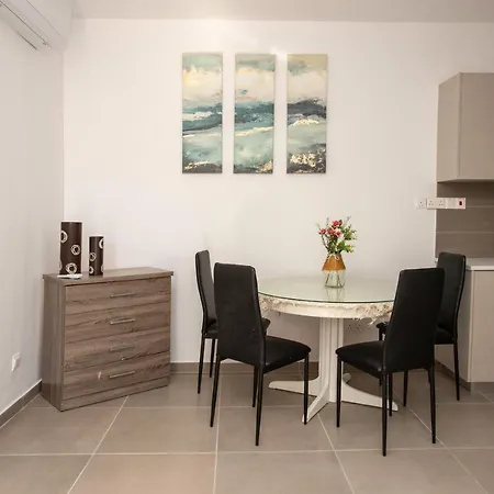 Costas Apartment