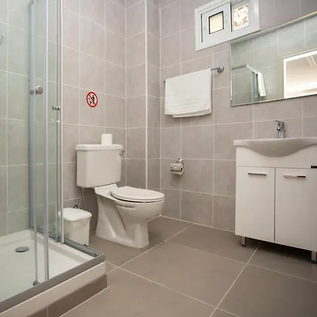 Apartment Costas *